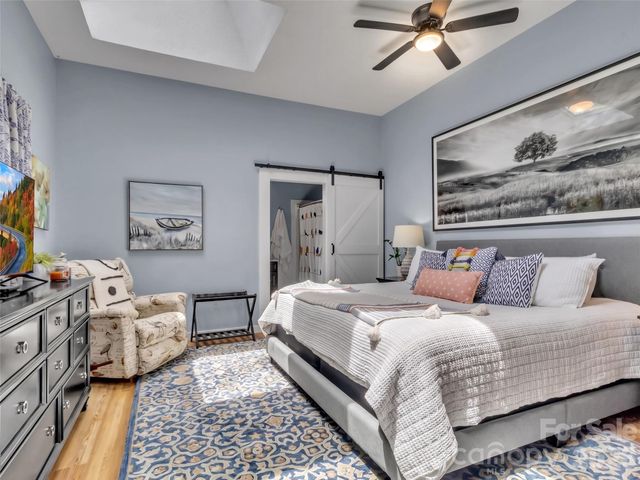 221 Moody Farm Road, Maggie Valley, NC 28751