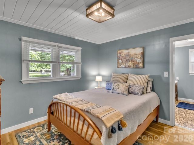 221 Moody Farm Road, Maggie Valley, NC 28751