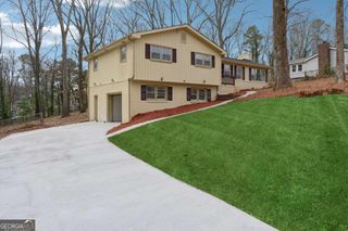1573 Deerwood Lane, Acworth, GA 30102
