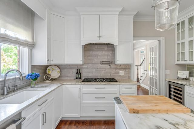 704 Millstone Ln, Nashville, TN 37205