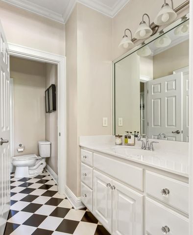 704 Millstone Ln, Nashville, TN 37205