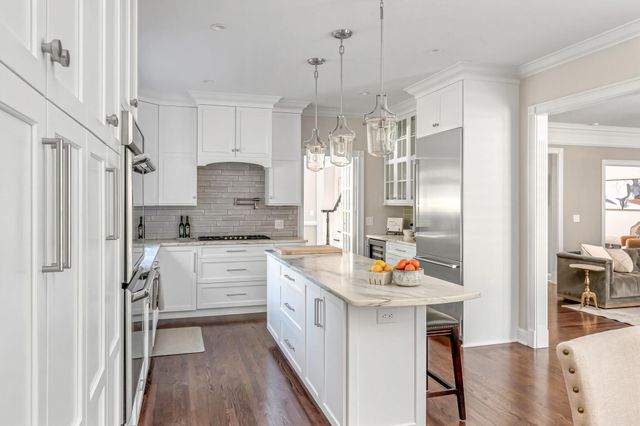704 Millstone Ln, Nashville, TN 37205