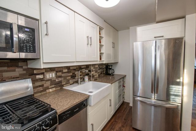 206 OVERLOOK RD, Philadelphia, PA 19128