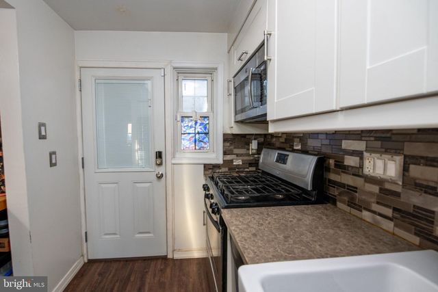 206 OVERLOOK RD, Philadelphia, PA 19128