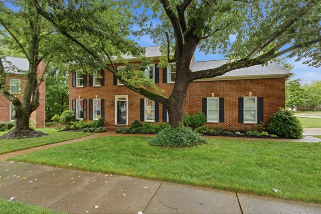 208 Coronation Ct, Franklin, TN 37064