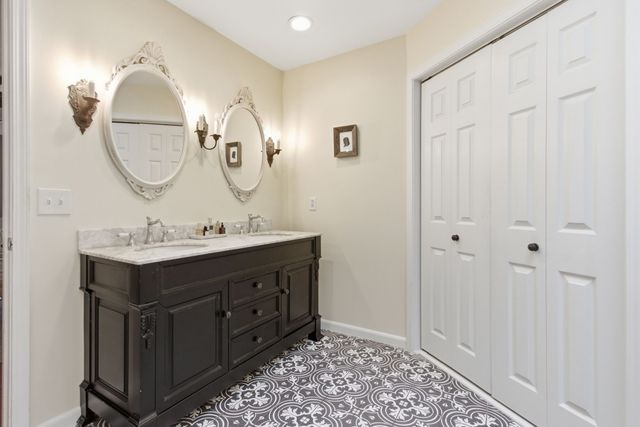 208 Coronation Ct, Franklin, TN 37064