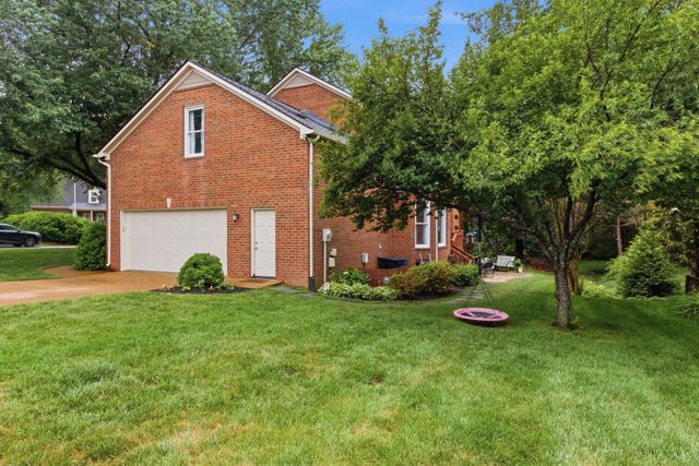 208 Coronation Ct, Franklin, TN 37064