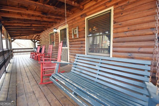 545 Laurel Circle, Blue Ridge, GA 30513