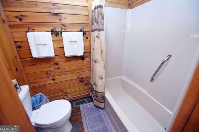545 Laurel Circle, Blue Ridge, GA 30513