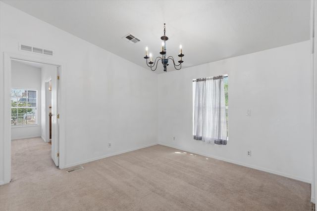 8 Phillips Drive, Los Lunas, NM 87031