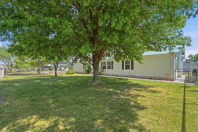 8 Phillips Drive, Los Lunas, NM 87031