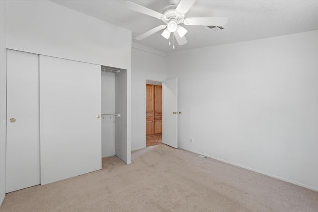 8 Phillips Drive, Los Lunas, NM 87031