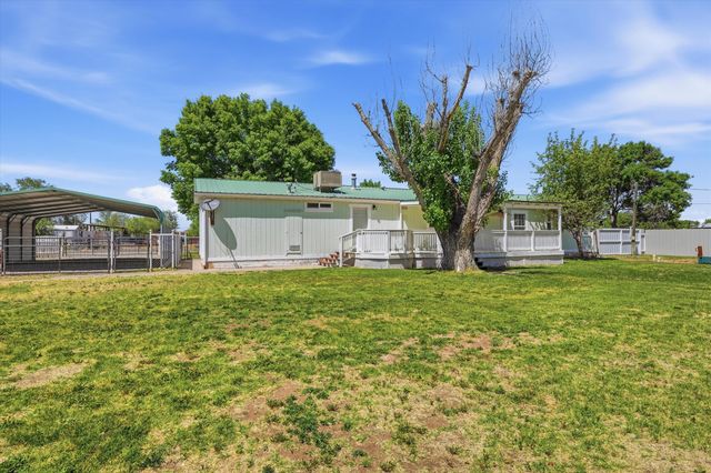 8 Phillips Drive, Los Lunas, NM 87031