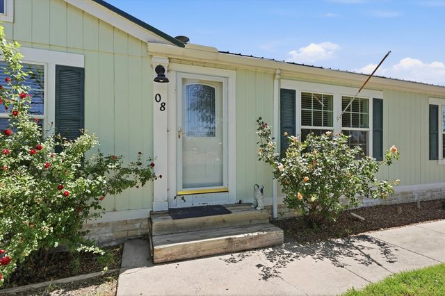 8 Phillips Drive, Los Lunas, NM 87031