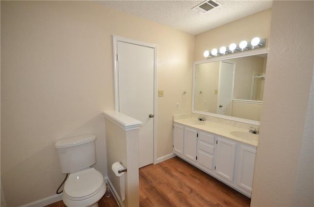 13903 Lothian DR, Pflugerville, TX 78660