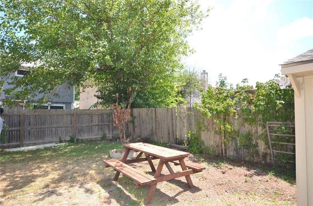 13903 Lothian DR, Pflugerville, TX 78660