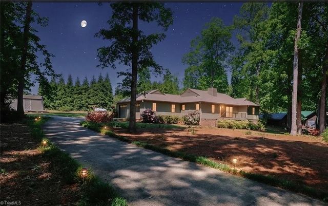 6304 Sable Lane, Greensboro, NC 27406