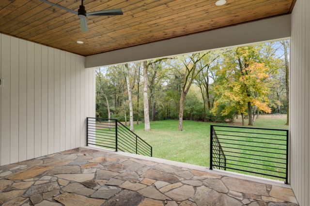 706 Brook Hollow Rd, Nashville, TN 37205