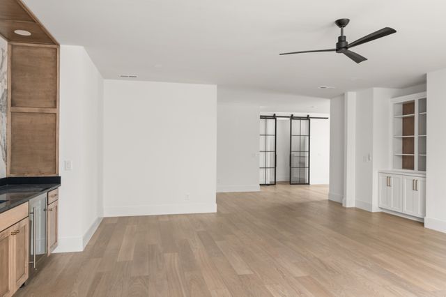 706 Brook Hollow Rd, Nashville, TN 37205