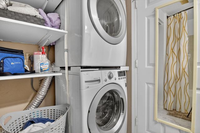 425 Broward Avenue, Greenacres, FL 33463