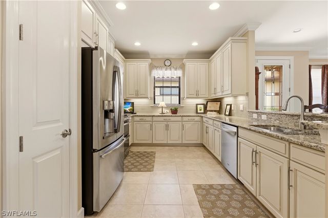 8300 Lucello TER N, Naples, FL 34114