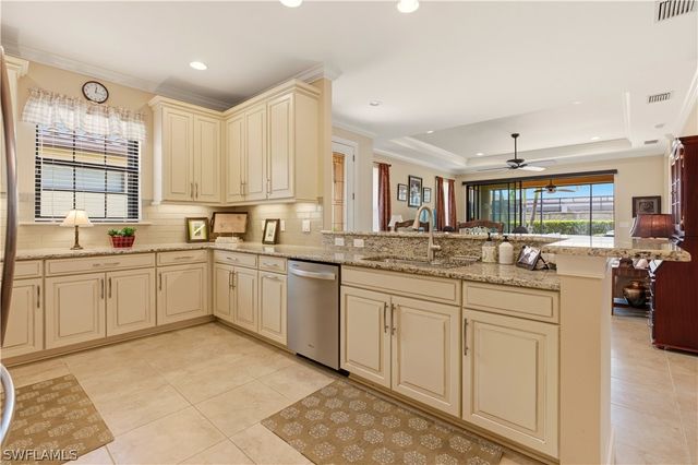 8300 Lucello TER N, Naples, FL 34114