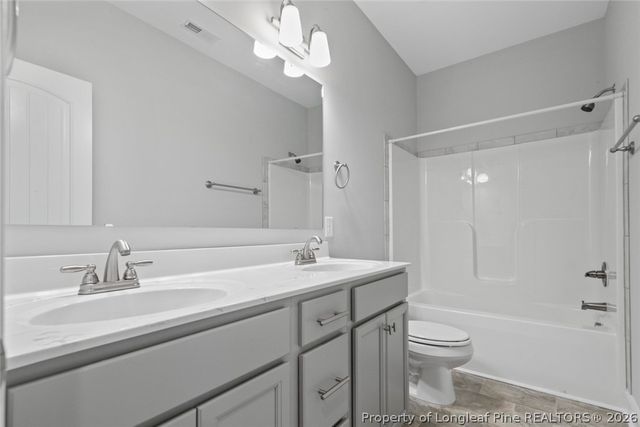 156 Cloverwood Lane, Raeford, NC 28376