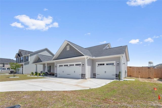 156 Cloverwood Lane, Raeford, NC 28376