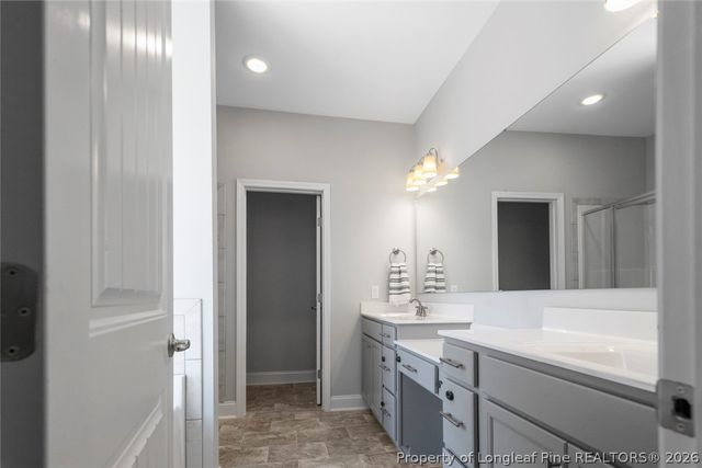 156 Cloverwood Lane, Raeford, NC 28376