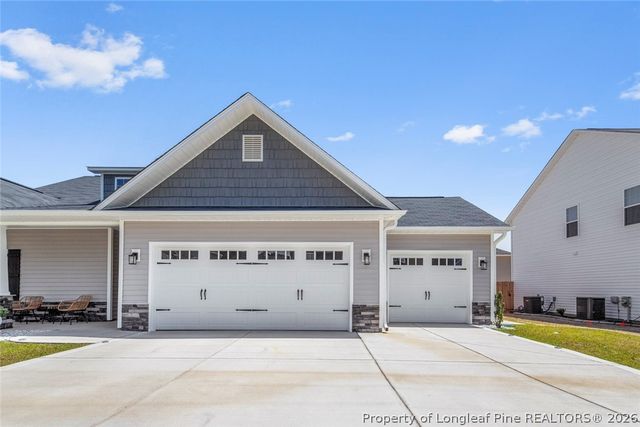 156 Cloverwood Lane, Raeford, NC 28376