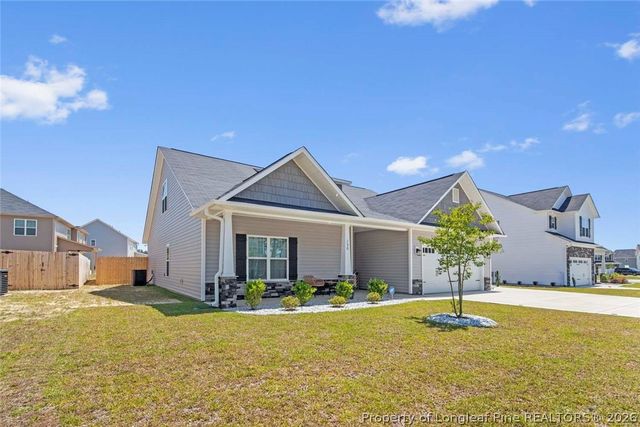 156 Cloverwood Lane, Raeford, NC 28376