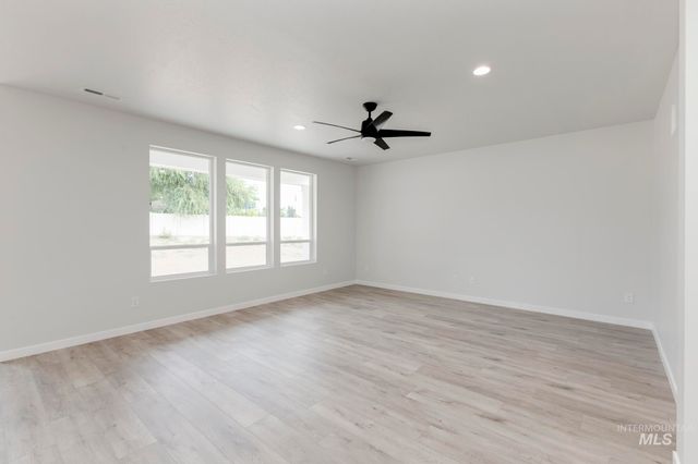 2964 N Schimigadoon Way, Eagle, ID 83616