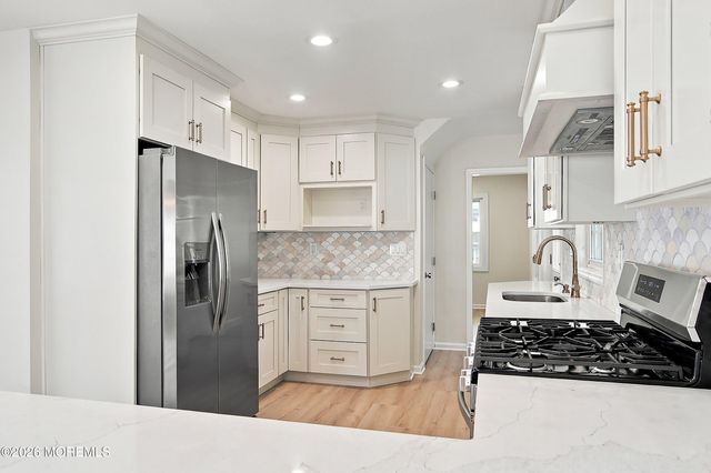 23 Norton Street, Sayreville, NJ 08879
