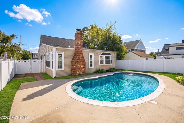 23 Norton Street, Sayreville, NJ 08879