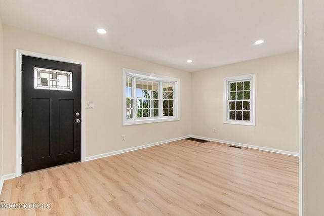 23 Norton Street, Sayreville, NJ 08879