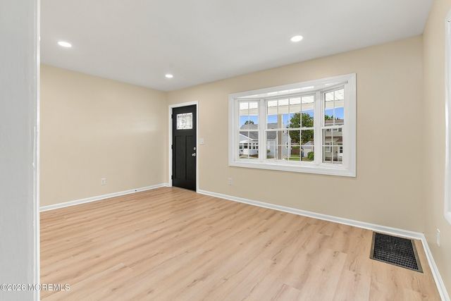 23 Norton Street, Sayreville, NJ 08879