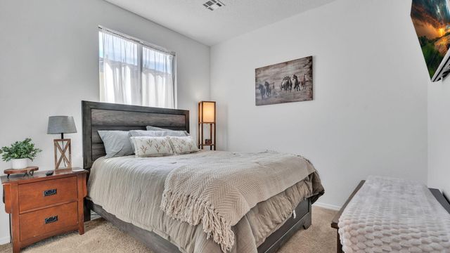 1371 Vallecito Court NW, Los Lunas, NM 87031