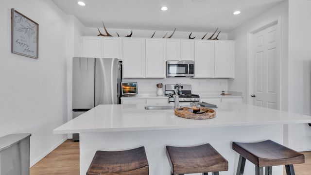 1371 Vallecito Court NW, Los Lunas, NM 87031