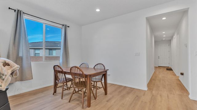 1371 Vallecito Court NW, Los Lunas, NM 87031