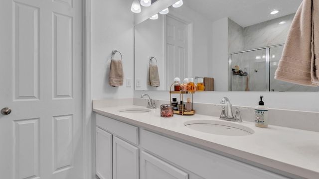 1371 Vallecito Court NW, Los Lunas, NM 87031