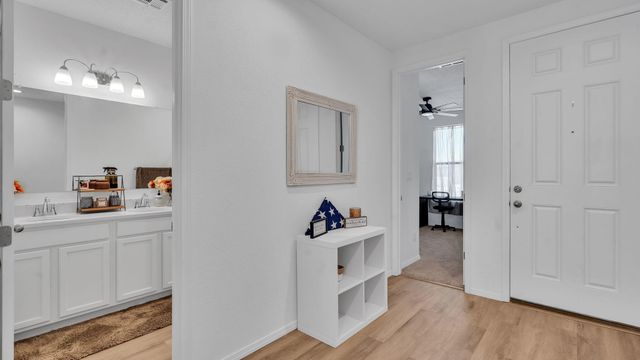 1371 Vallecito Court NW, Los Lunas, NM 87031