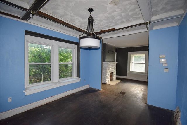 3733 Prospect Avenue, Kansas City, MO 64128