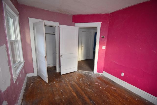 3733 Prospect Avenue, Kansas City, MO 64128