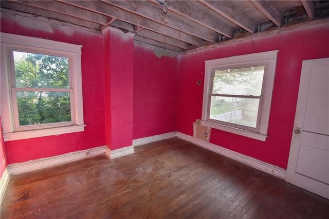 3733 Prospect Avenue, Kansas City, MO 64128