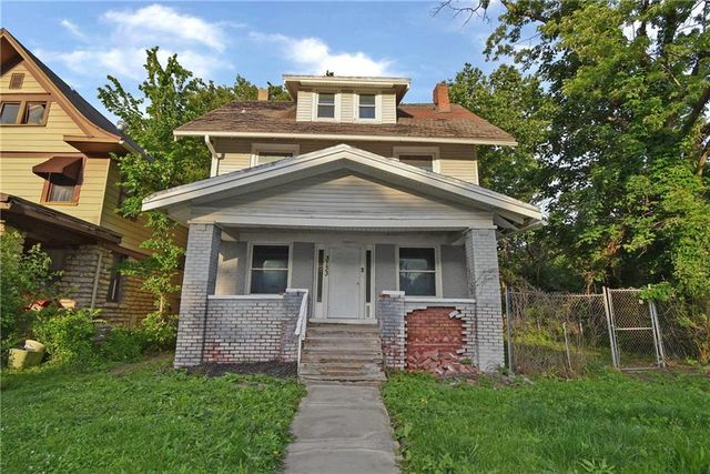 3733 Prospect Avenue, Kansas City, MO 64128