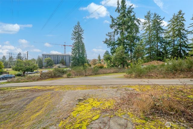 18800 10th Avenue NE, Shoreline, WA 98155