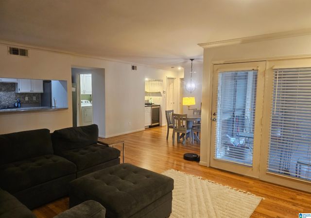 807 Gables Dr Unit 807, Hoover, AL 35244