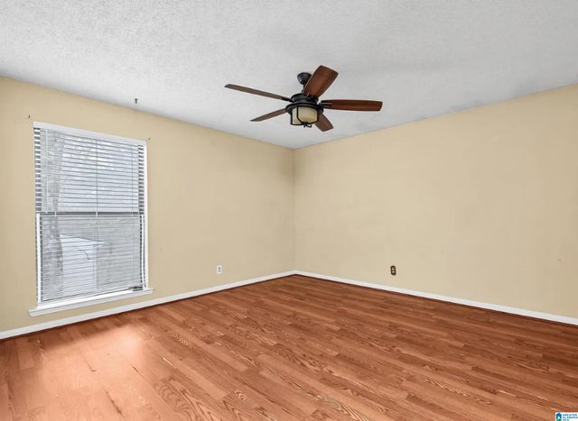 807 Gables Dr Unit 807, Hoover, AL 35244