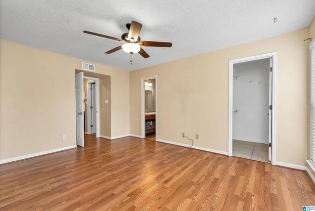 807 Gables Dr Unit 807, Hoover, AL 35244