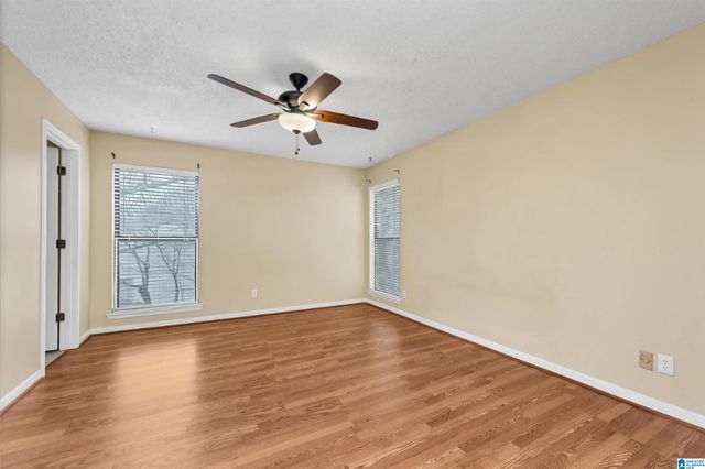 807 Gables Dr Unit 807, Hoover, AL 35244